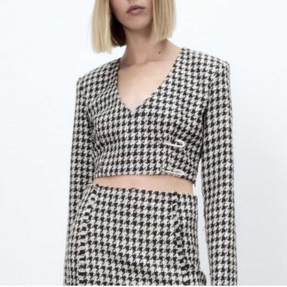 Zara Houndstooth Cropped Blazer Jacket Black White Crystal Safety Pins Medium M
